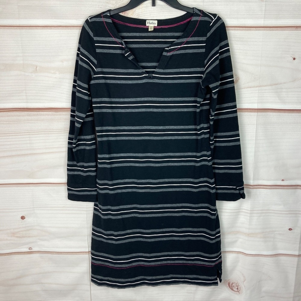 Hatley Dress Womens S Black Gray Stripe T-Shirt Long Sleeve Pullover V-Neck Knit